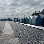La Cour D Anvers * Dieppe
