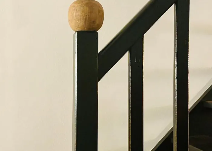 La Cour D Anvers * Dieppe